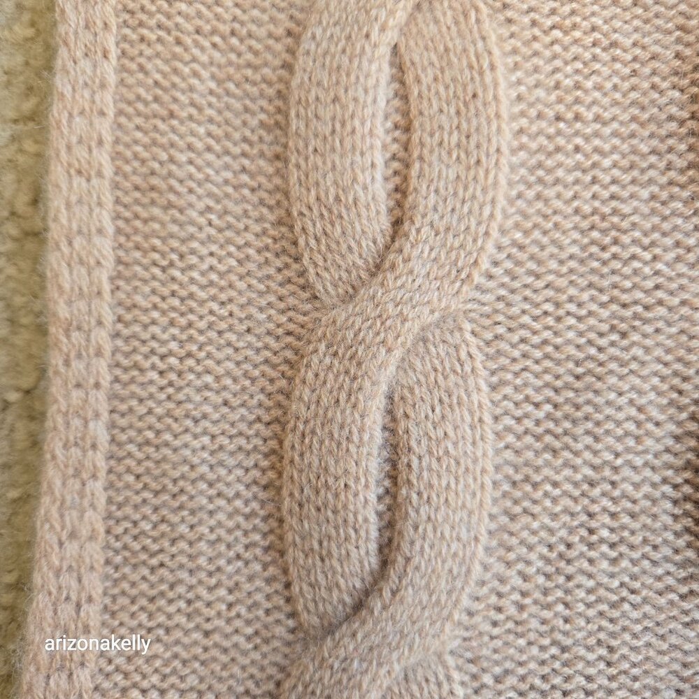 NWOT Cashmere Cable Knit Infinity Scarf - Picture 4 of 6